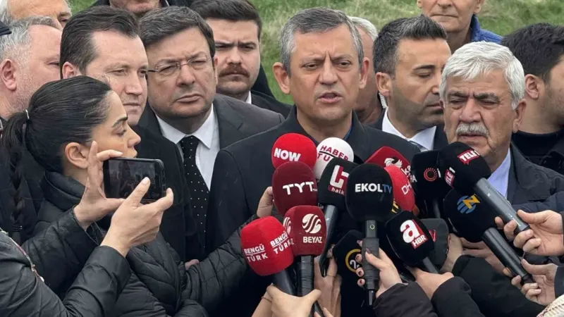 CHP Genel Başkanı Özgür Özel, İmamoğlu’nu cezaevinde ziyaret etti –  Ankara Haber